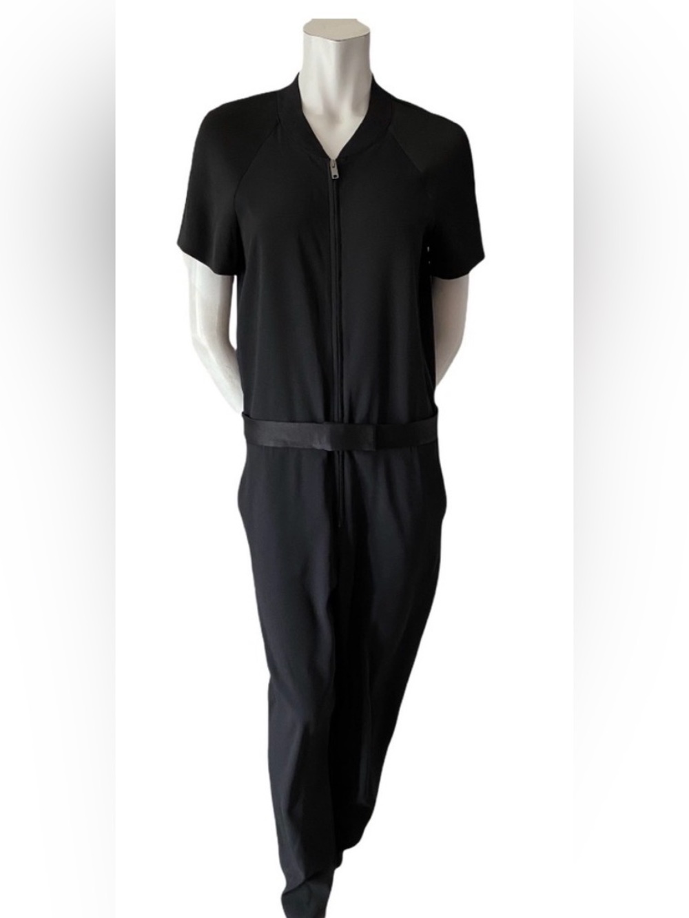DKNY Black Short-Sleeve Zip-Front Utility Chic Jumpsuit Satin Accents Size 2